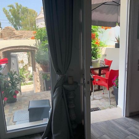 Anemomilos Jacuzzi Suite Corfu  Eksteriør bilde